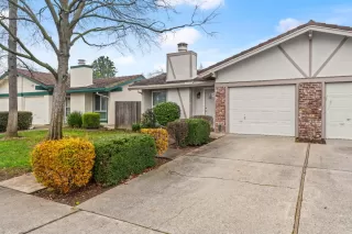 Photo #1: 225153702 Listing