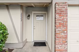 Photo #4: 225153702 Listing