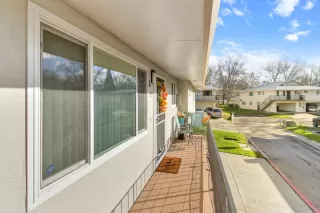 Photo #4: 225154104 Listing