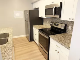 Photo #2: 226000044 Listing 