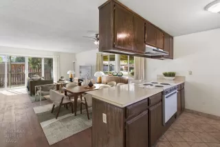 Photo #4: 226000192 Listing 