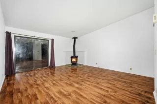 Photo #1: 226000456 Listing 