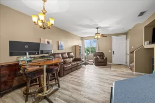 Photo #3: 226000742 Listing