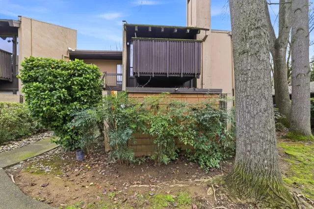 MLS: 226002021 Condo For Sale