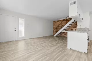 Photo #3: 226002114 Listing 