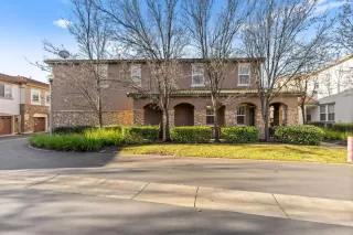 Photo #1: 226002839 Listing 