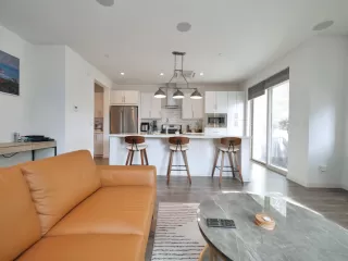 Photo #3: 226002960 Listing