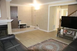 Photo #1: 226003132 Listing