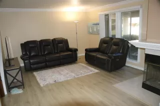 Photo #2: 226003132 Listing