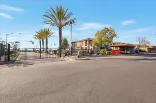 Photo #1: 226003231 Listing