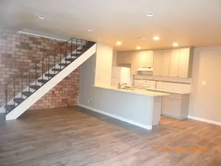 Photo #2: 226004030 Listing 