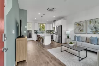 Photo #3: 226004100 Listing 