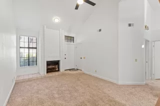 Photo #3: 226004135 Listing 