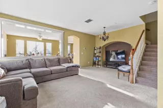 Photo #3: 226004261 Listing