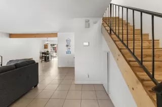 Photo #5: 226004290 Listing