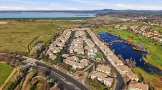 Photo #1: 226004352 Listing 