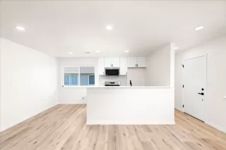 Photo #4: 226004810 Listing