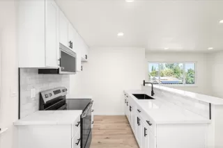 Photo #5: 226004810 Listing