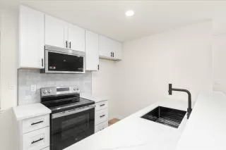 Photo #6: 226004810 Listing