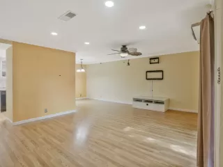 Photo #5: 226005654 Listing 