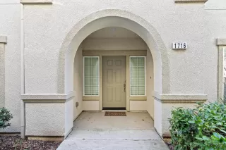 Photo #2: 226005934 Listing 