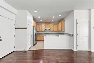 Photo #5: 226005934 Listing 