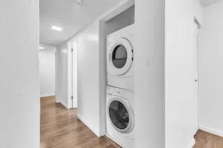 Photo #3: 226005979 Listing