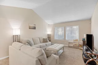 Photo #5: 226006063 Listing