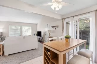 Photo #6: 226006063 Listing