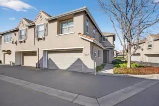 Photo #2: 226006868 Listing