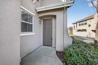 Photo #3: 226006868 Listing