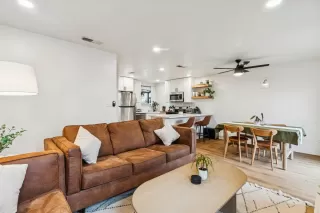 Photo #6: 226007204 Listing