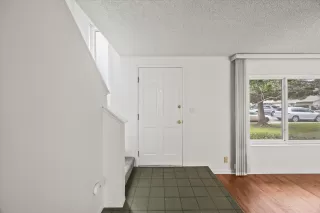 Photo #1: 226007699 Listing