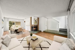 Photo #2: 226007699 Listing