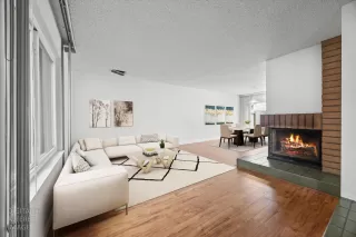 Photo #3: 226007699 Listing