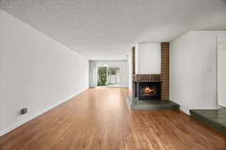 Photo #4: 226007699 Listing