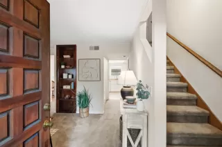 Photo #1: 226007745 Listing