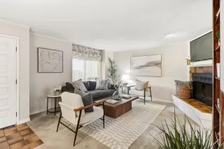 Photo #2: 226007745 Listing