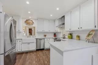 Photo #3: 226007797 Listing 