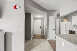 Photo #2: 226007891 Listing