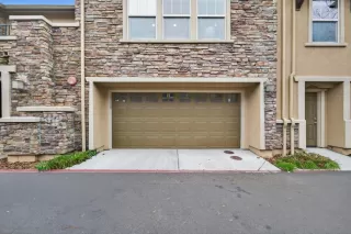 Photo #1: 226008036 Listing