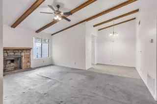 Photo #4: 226008232 Listing