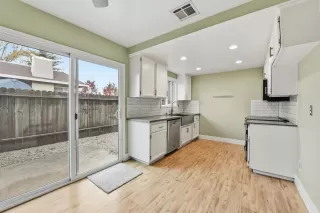 Photo #6: 226008289 Listing 