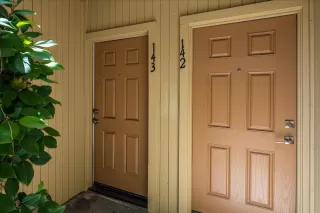 Photo #2: 226008393 Listing