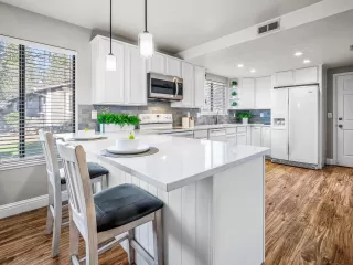 Photo #2: 226009273 Listing 