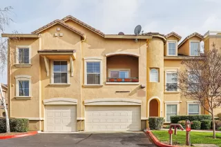 Photo #2: 226009408 Listing 