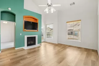 Photo #4: 226009408 Listing 