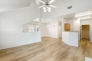 Photo #6: 226009408 Listing 