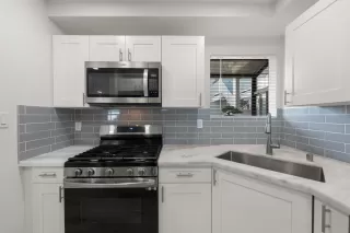 Photo #6: 226009436 Listing 