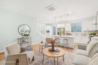 Photo #6: 226009657 Listing